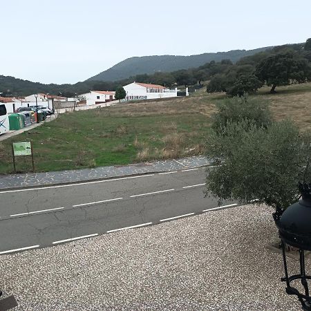 El Corralon De Severo Hinojales Exterior foto