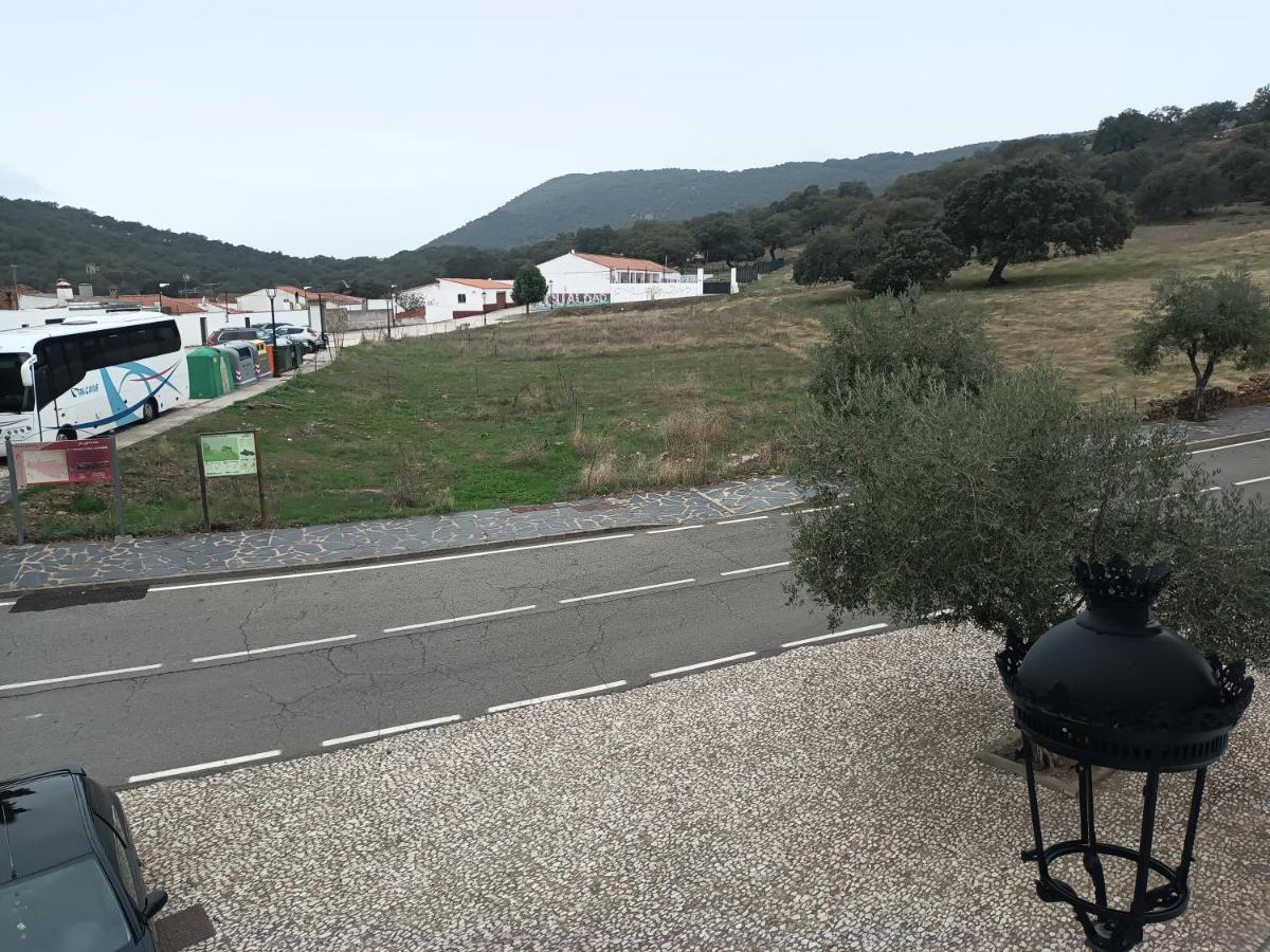 El Corralon De Severo Hinojales Exterior foto